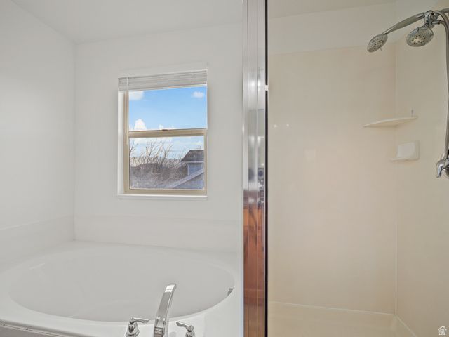 4172 W LAKE BRIDGE DR, South Jordan, UT 84009