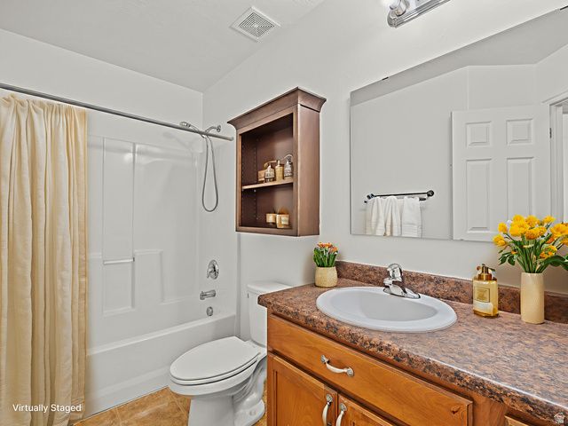 4172 W LAKE BRIDGE DR, South Jordan, UT 84009