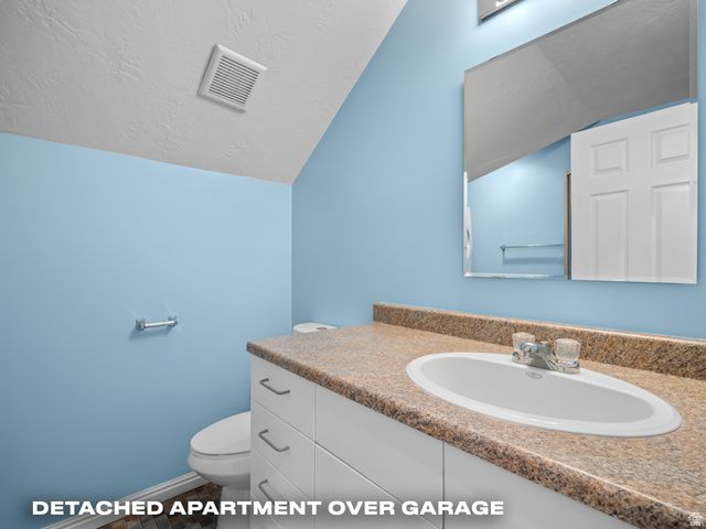 4172 W LAKE BRIDGE DR, South Jordan, UT 84009