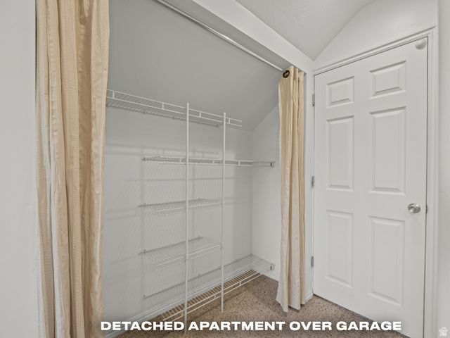 4172 W LAKE BRIDGE DR, South Jordan, UT 84009