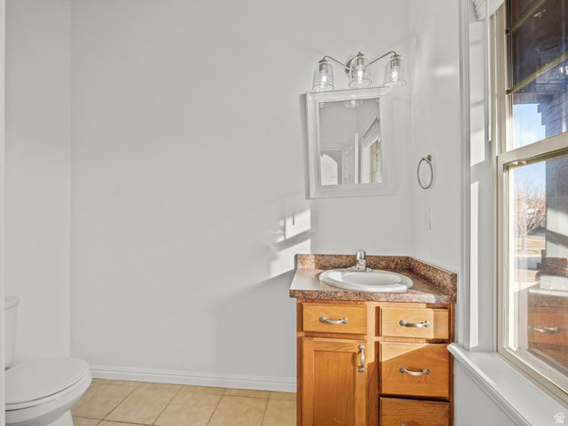 4172 W LAKE BRIDGE DR, South Jordan, UT 84009