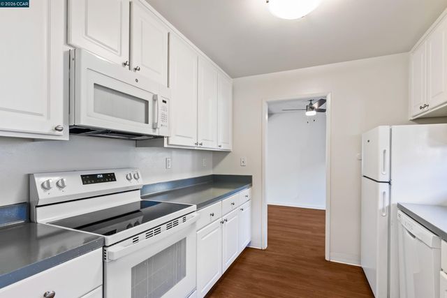 238-240 Camelback Rd, Pleasant Hill, CA 94523