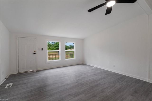 18203 1st Baptist Church DR, Franklin, VA 23851