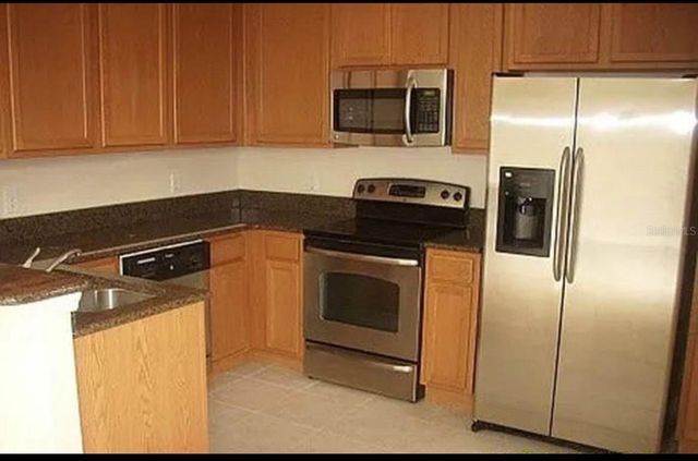 1042 LA MIRADA, Kissimmee, FL 34744