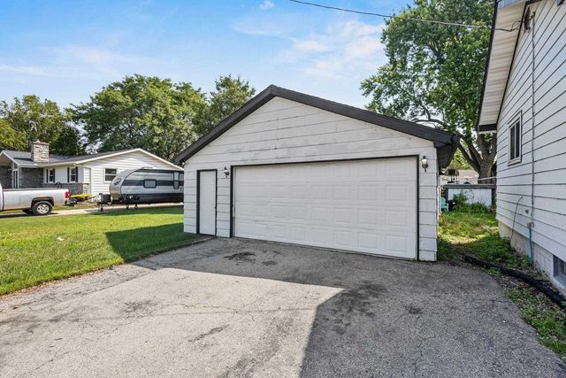 1222 KNAPP STREET, Oshkosh, WI 54902