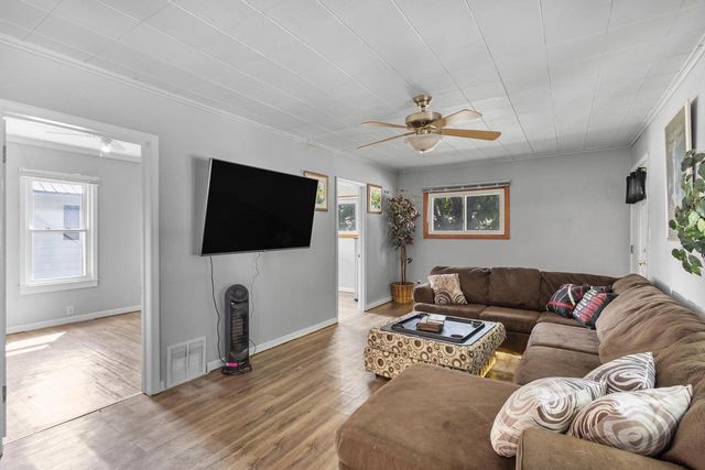 1222 KNAPP STREET, Oshkosh, WI 54902