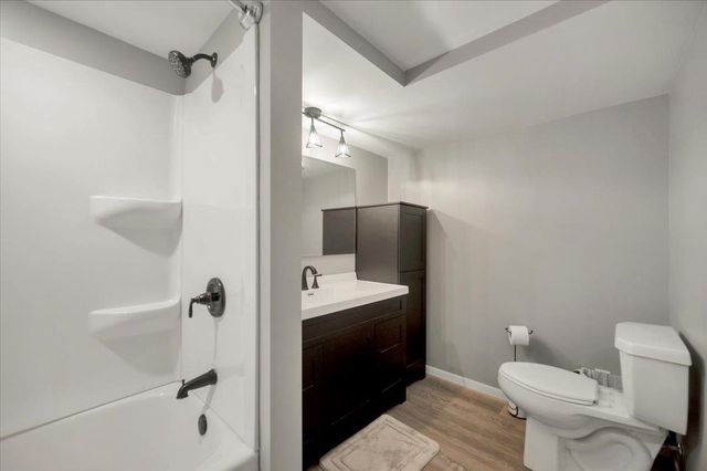 5423 Banks Ave, Superior, WI 54880