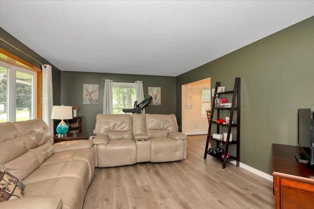 5423 Banks Ave, Superior, WI 54880