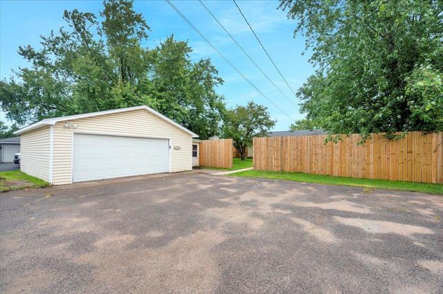 5423 Banks Ave, Superior, WI 54880