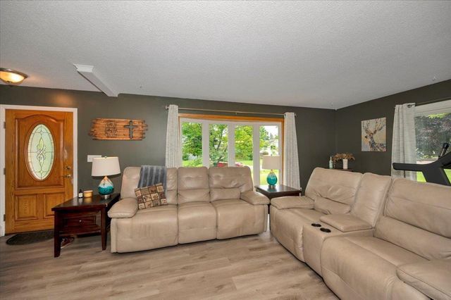 5423 Banks Ave, Superior, WI 54880