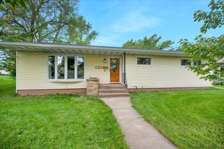 5423 Banks Ave, Superior, WI 54880