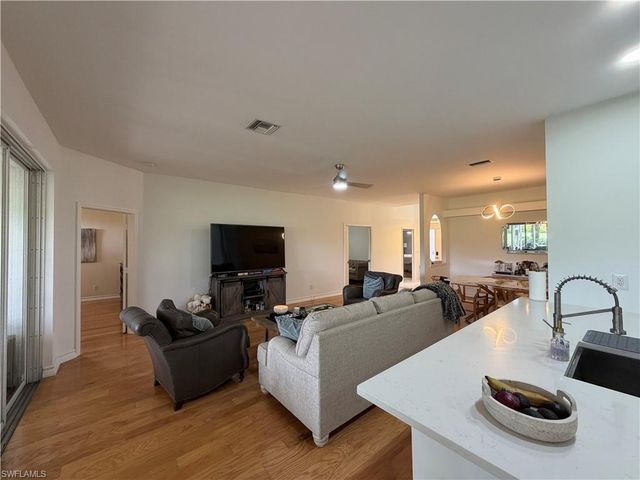 2260 Heritage Greens DR, Naples, FL 34119