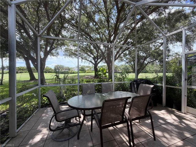2260 Heritage Greens DR, Naples, FL 34119