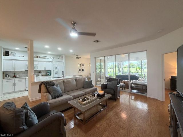 2260 Heritage Greens DR, Naples, FL 34119