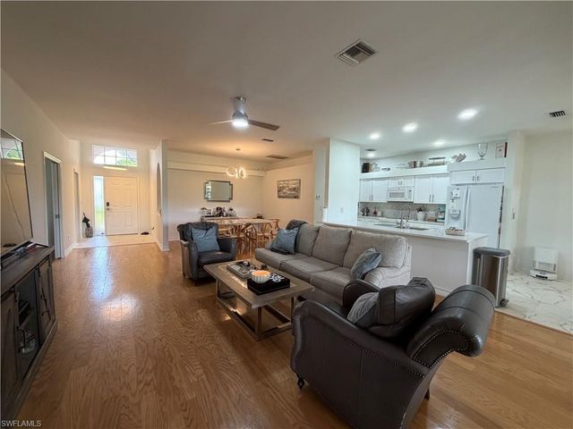2260 Heritage Greens DR, Naples, FL 34119