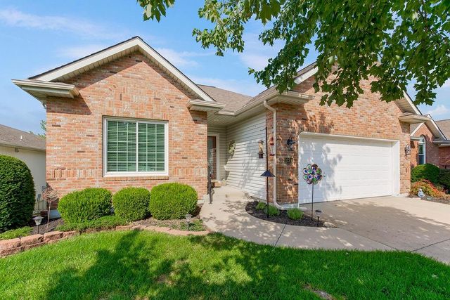 3224 S Cardinal Court, Blue Springs, MO 64015