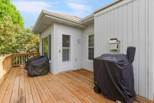 3224 S Cardinal Court, Blue Springs, MO 64015