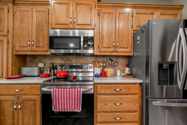 3224 S Cardinal Court, Blue Springs, MO 64015