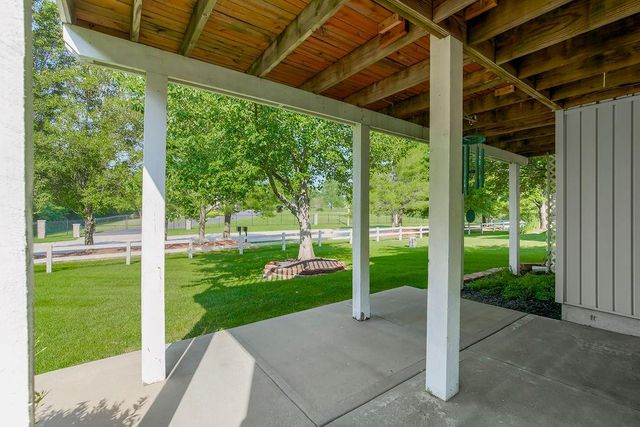 3224 S Cardinal Court, Blue Springs, MO 64015