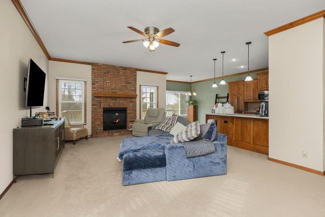 3224 S Cardinal Court, Blue Springs, MO 64015