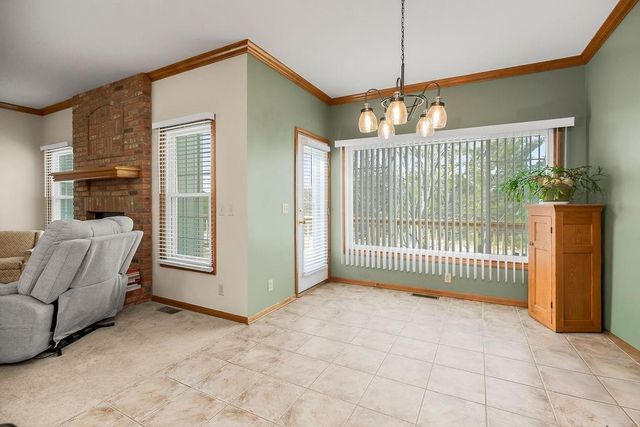 3224 S Cardinal Court, Blue Springs, MO 64015