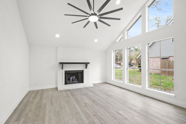 19431 Enchanted Oaks Drive, Spring, TX 77388