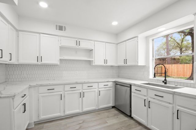 19431 Enchanted Oaks Drive, Spring, TX 77388