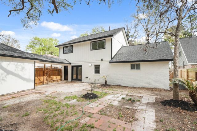 19431 Enchanted Oaks Drive, Spring, TX 77388