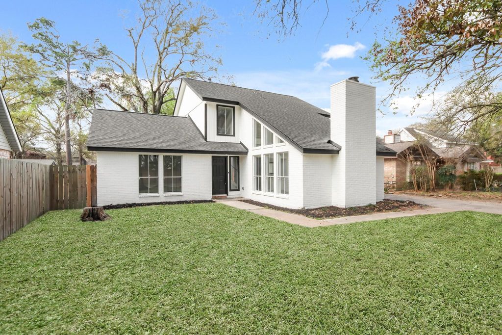 19431 Enchanted Oaks Drive, Spring, TX 77388