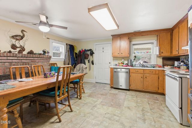 2319 White Cross Road, Chapel Hill, NC 27516