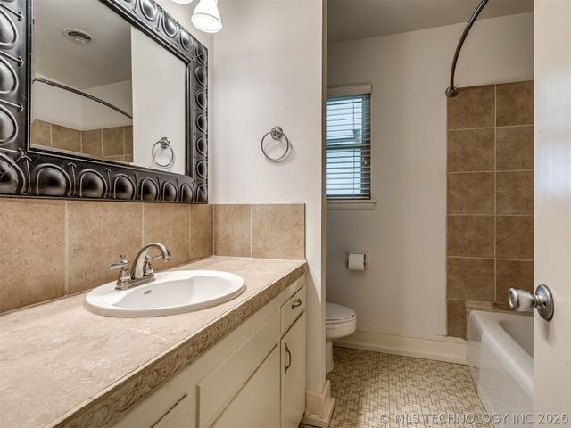 2486 E 54th Street, Tulsa, OK 74105