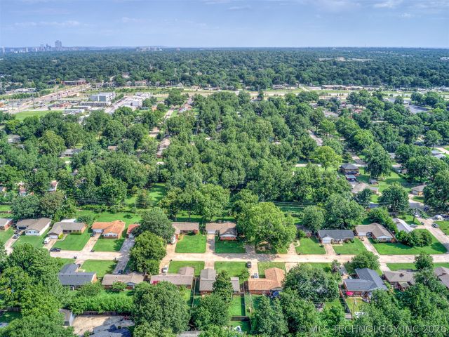 2486 E 54th Street, Tulsa, OK 74105