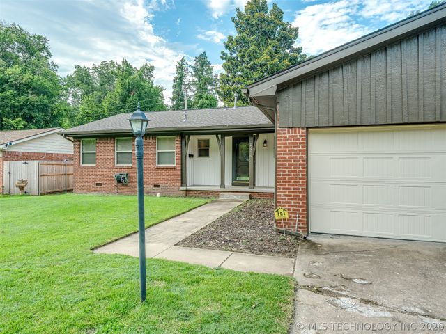 2486 E 54th Street, Tulsa, OK 74105