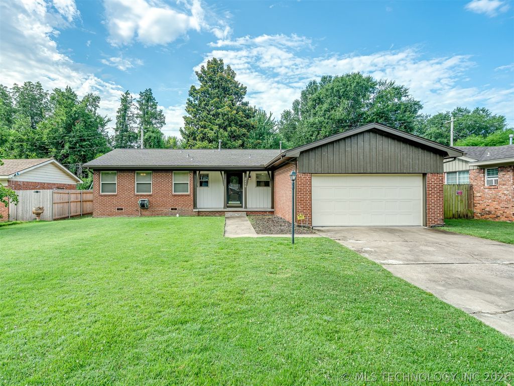 2486 E 54th Street, Tulsa, OK 74105