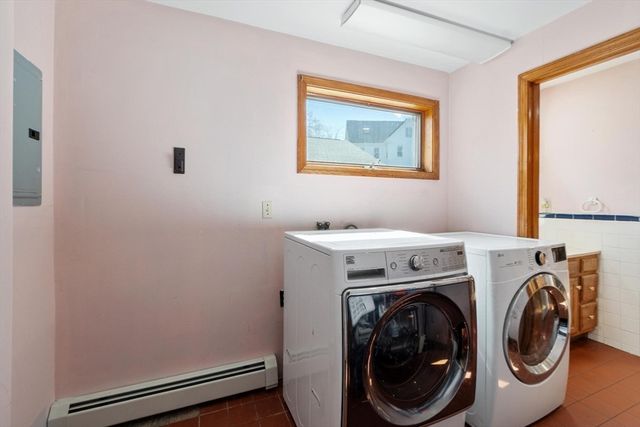 1 Pigeon Hill St., Rockport, MA 01966