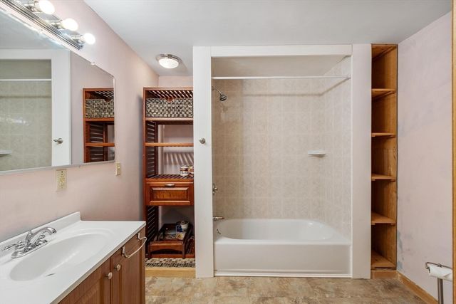 1 Pigeon Hill St., Rockport, MA 01966