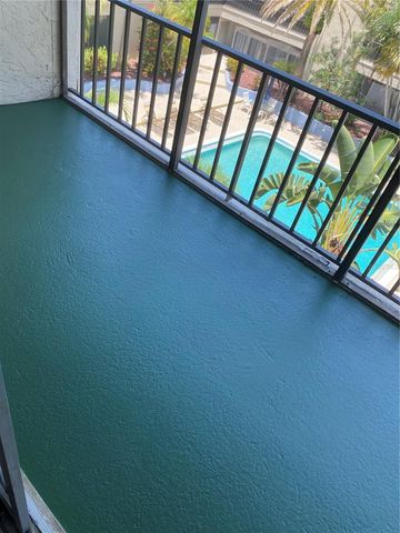 215 VALENCIA BOULEVARD 303, Belleair Bluffs, FL 33770