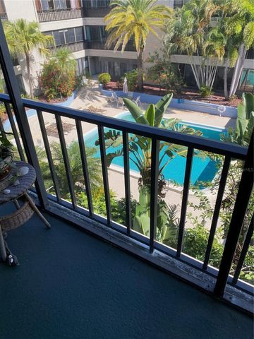 215 VALENCIA BOULEVARD 303, Belleair Bluffs, FL 33770