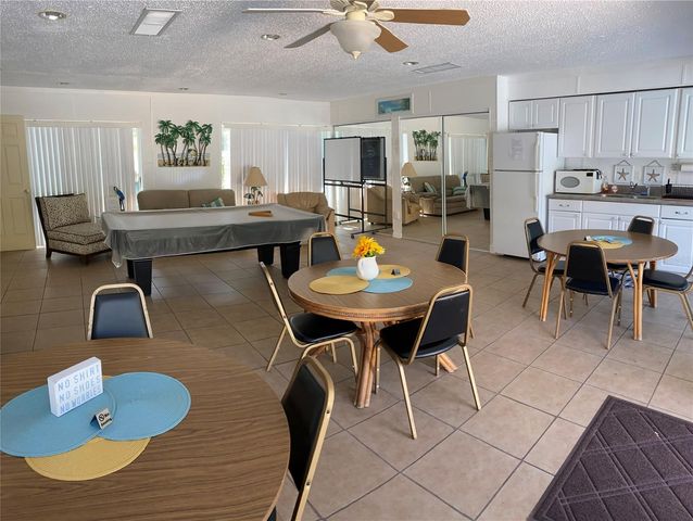 215 VALENCIA BOULEVARD 303, Belleair Bluffs, FL 33770