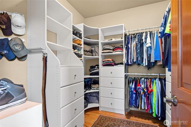 15523 SE 261st Place, Covington, WA 98042