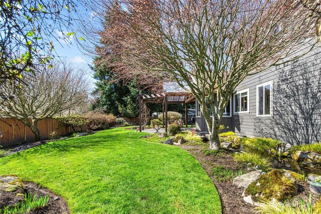 15523 SE 261st Place, Covington, WA 98042