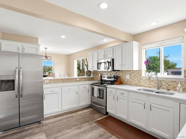 6410 Stuart St, Arvada, CO 80003