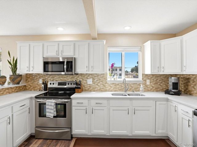 6410 Stuart St, Arvada, CO 80003