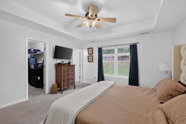 2912 WOODS CROSSING DR, Columbia, MO 65202
