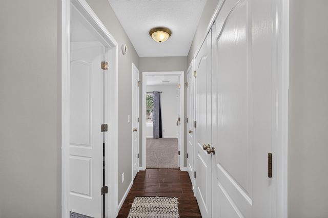 2912 WOODS CROSSING DR, Columbia, MO 65202