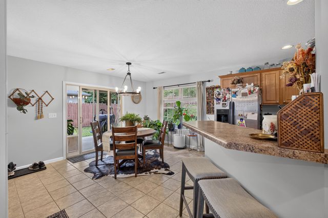 2912 WOODS CROSSING DR, Columbia, MO 65202