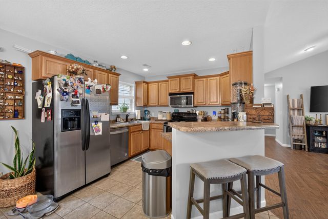 2912 WOODS CROSSING DR, Columbia, MO 65202