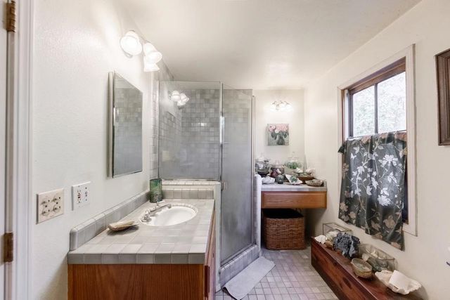 515 Lockhart Gulch Road, Scotts Valley, CA 95066