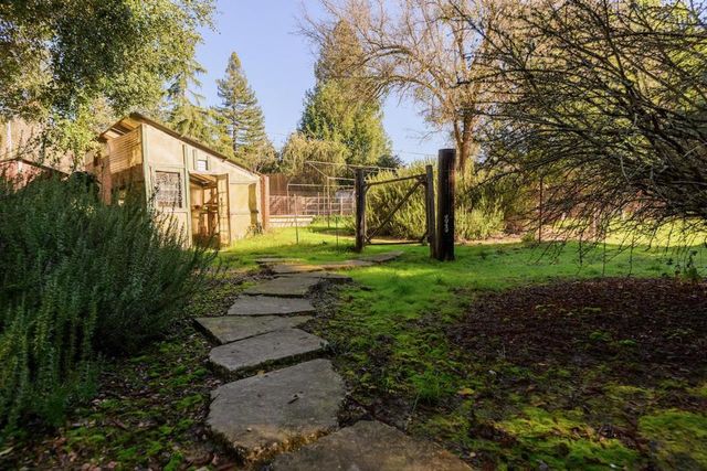 515 Lockhart Gulch Road, Scotts Valley, CA 95066