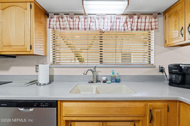 7210 SECRET WOODS Drive, Jacksonville, FL 32216